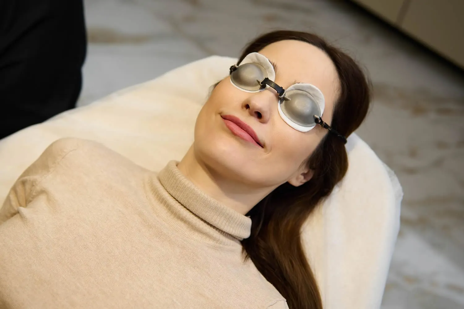 medical dermatology woman woma-getting-laser-treatment-at-cosmetic-dermatology-office